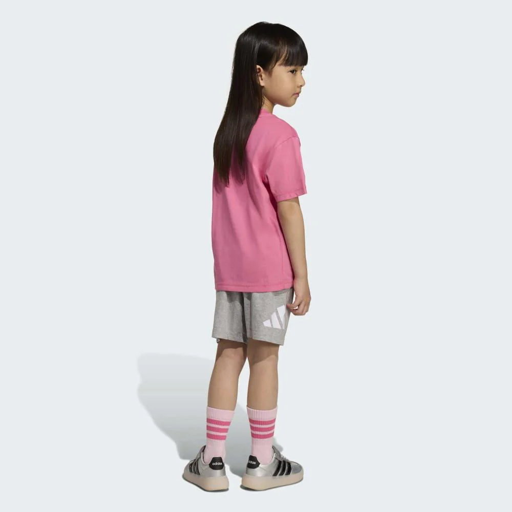 adidas Conjunto Camiseta Y Pantalón Corto Essentials (niños) - Image 2