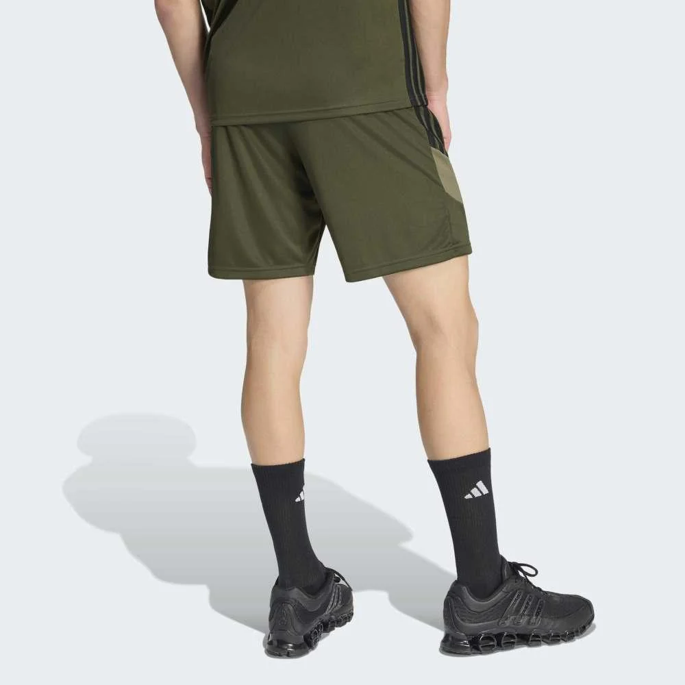 adidas Pantalón Corto Tiro 26 Essentials - Image 2