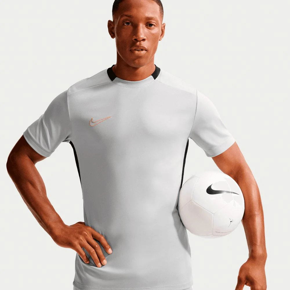 Camiseta Nike Academy De Fútbol De Manga Corta DrI-Fit - Hombre - Image 5