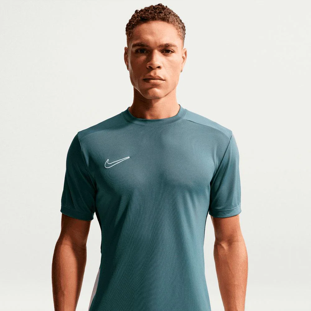 Camiseta De Fútbol Nike Academy De Manga Corta DrI-Fit - Hombre - Image 2