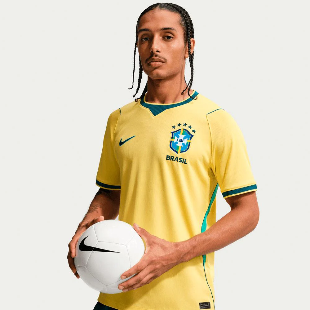 Camiseta De Fútbol Nike DrI-Fit Primera Equipación Stadium Selección De Brasil 2026 - Hombre - Image 3
