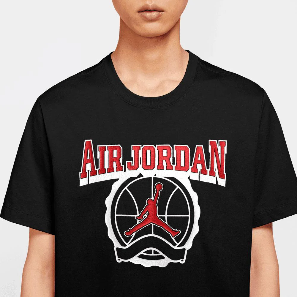 Camiseta Jordan Varsity De Manga Corta - Hombre - Image 2