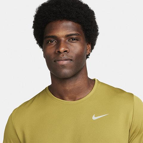 Camiseta Nike De Running Miler DrI-Fit uv - Image 3