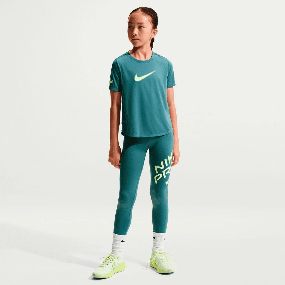 Camiseta Nike Pro De Entrenamiento De Manga Corta DrI-Fit - Niña