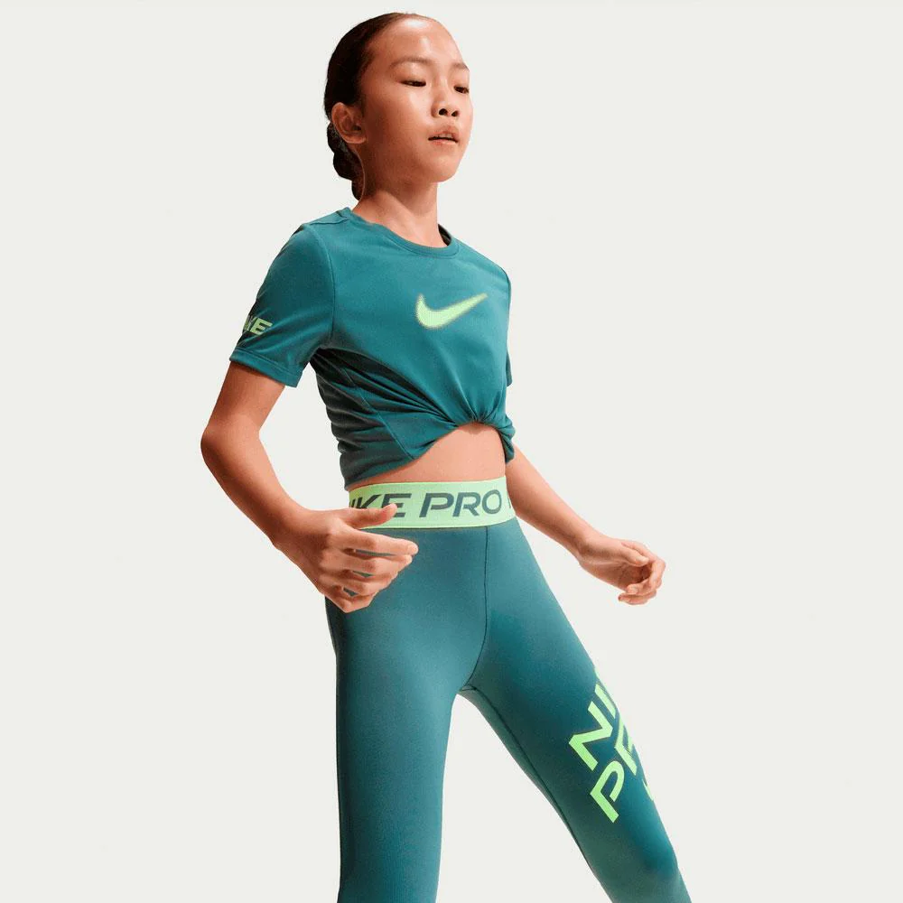 Camiseta Nike Pro De Entrenamiento De Manga Corta DrI-Fit - Niña - Image 5