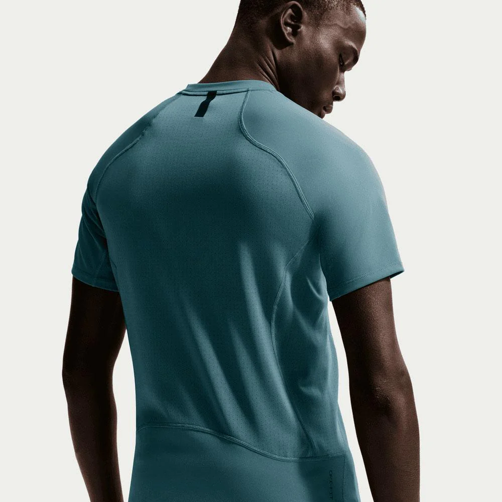 Camiseta Nike pro Training De Manga Corta DrI-Fit - Hombre - Image 3