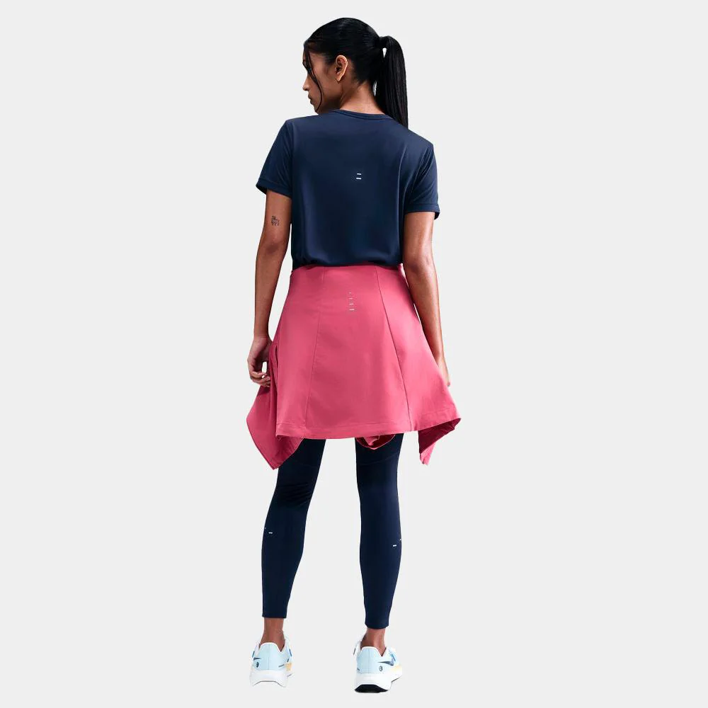 Camiseta Nike Tempo De Running De Manga Corta DrI-Fit - Mujer - Image 2