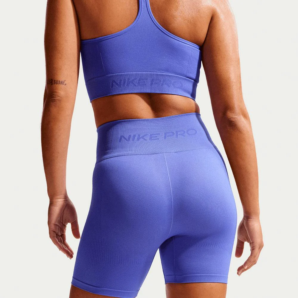 Mallas Cortas Nike Pro Seamless De 13 cm Y Talle Alto DrI-Fit - Mujer - Image 4
