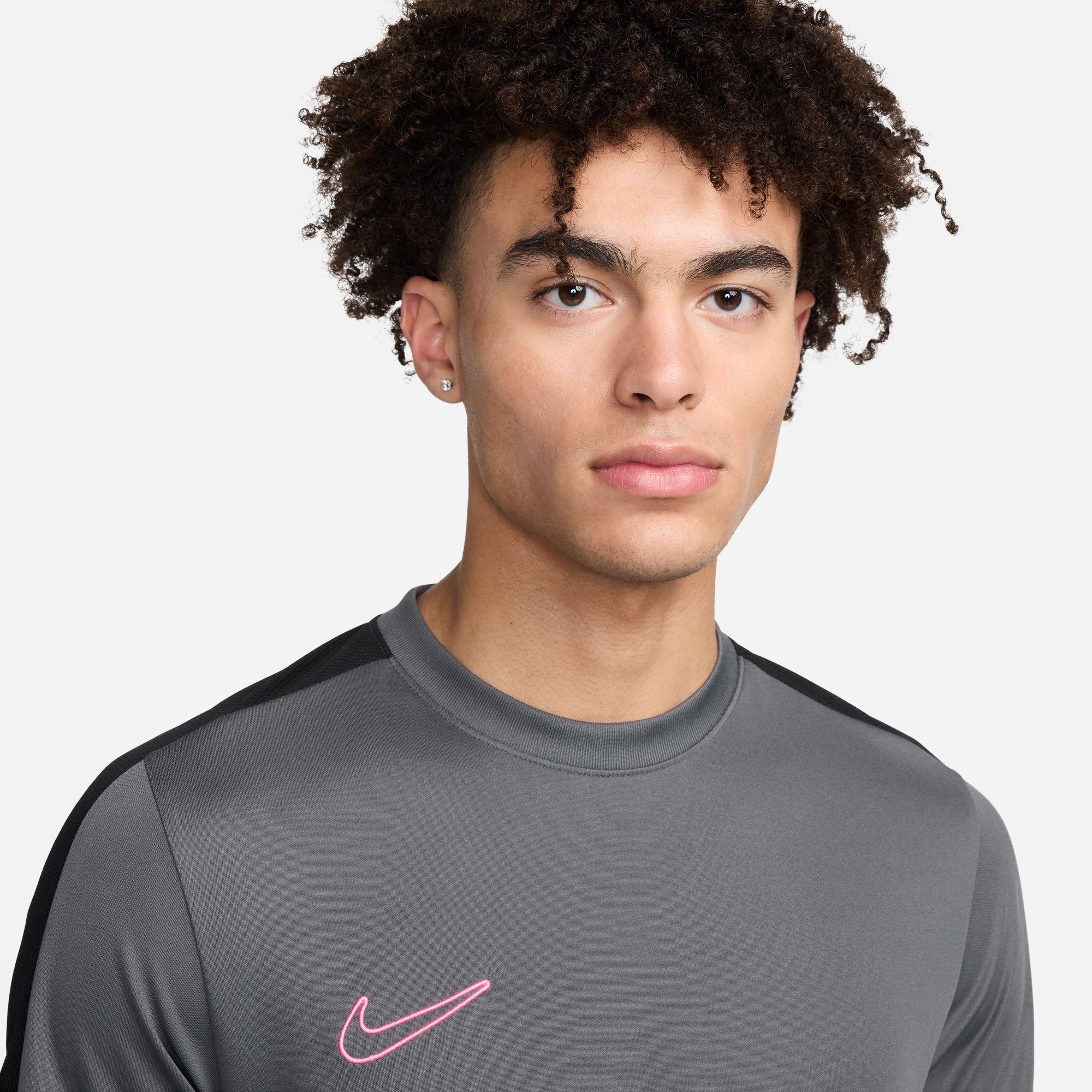 Nike Academy Men's DrI-Fit ShorT-sl - Image 3