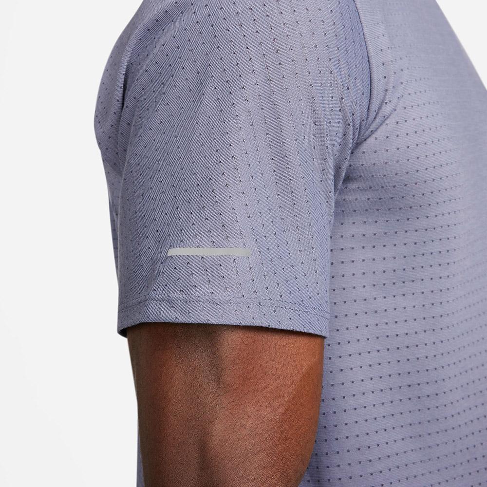 Nike Camiseta Trail Solar Chase DrI-Fit - Image 3