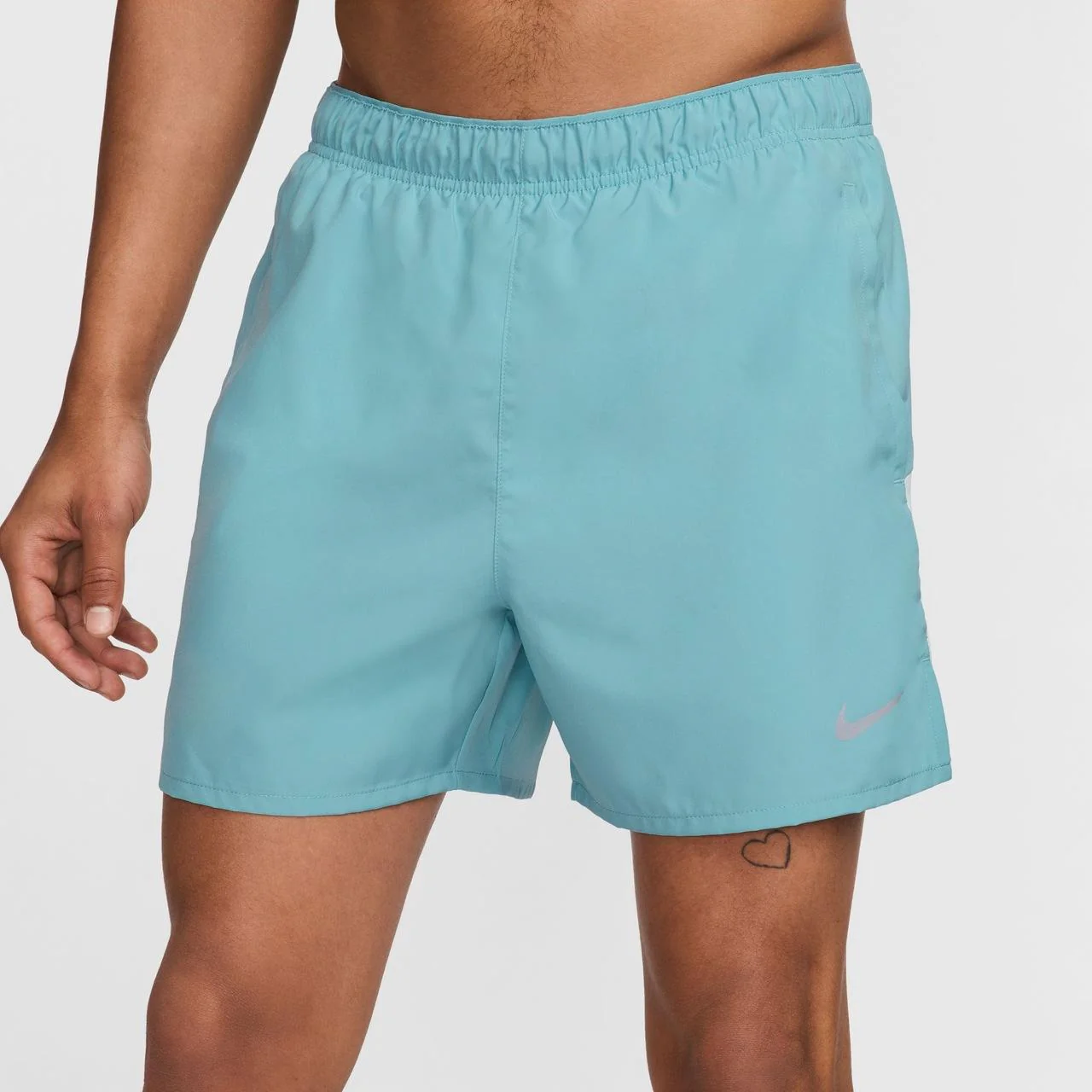 Nike Challenger Men's DrI-Fit 5" - Image 2