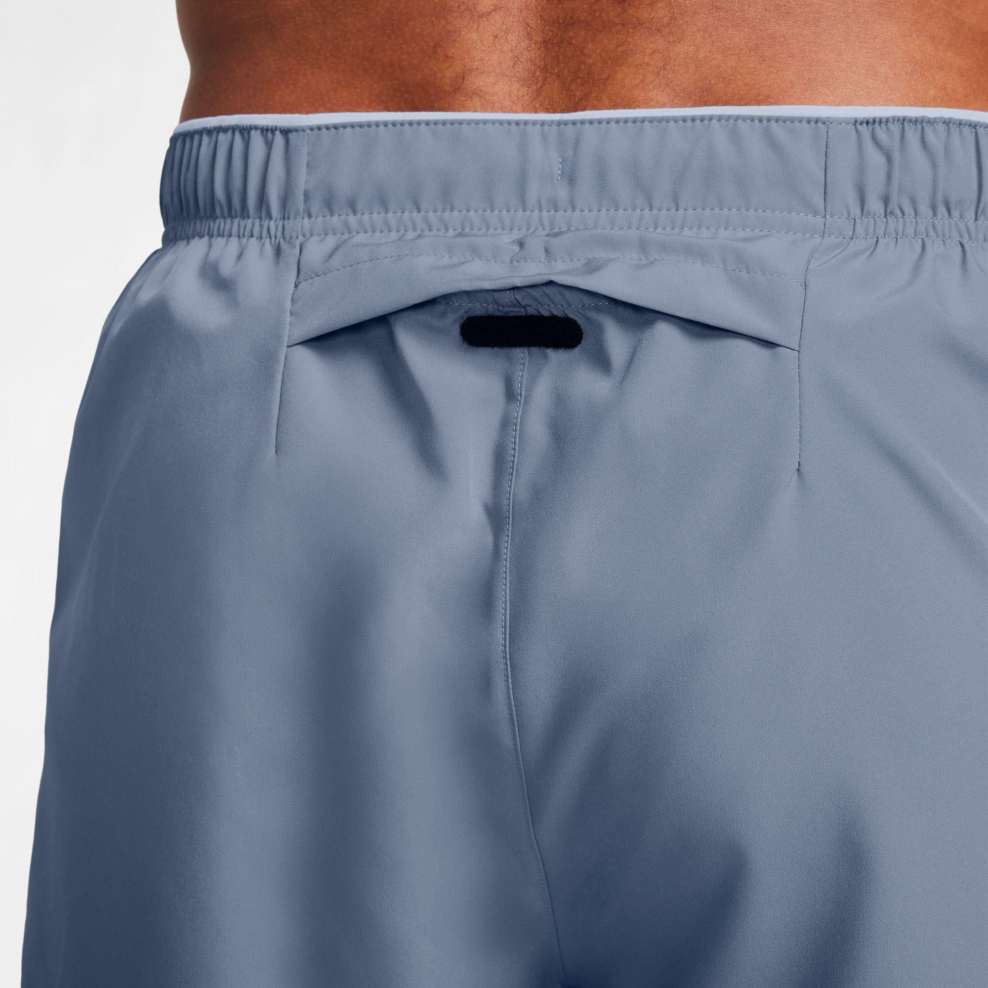 Nike Challenger Men's DrI-Fit 9" - Image 3