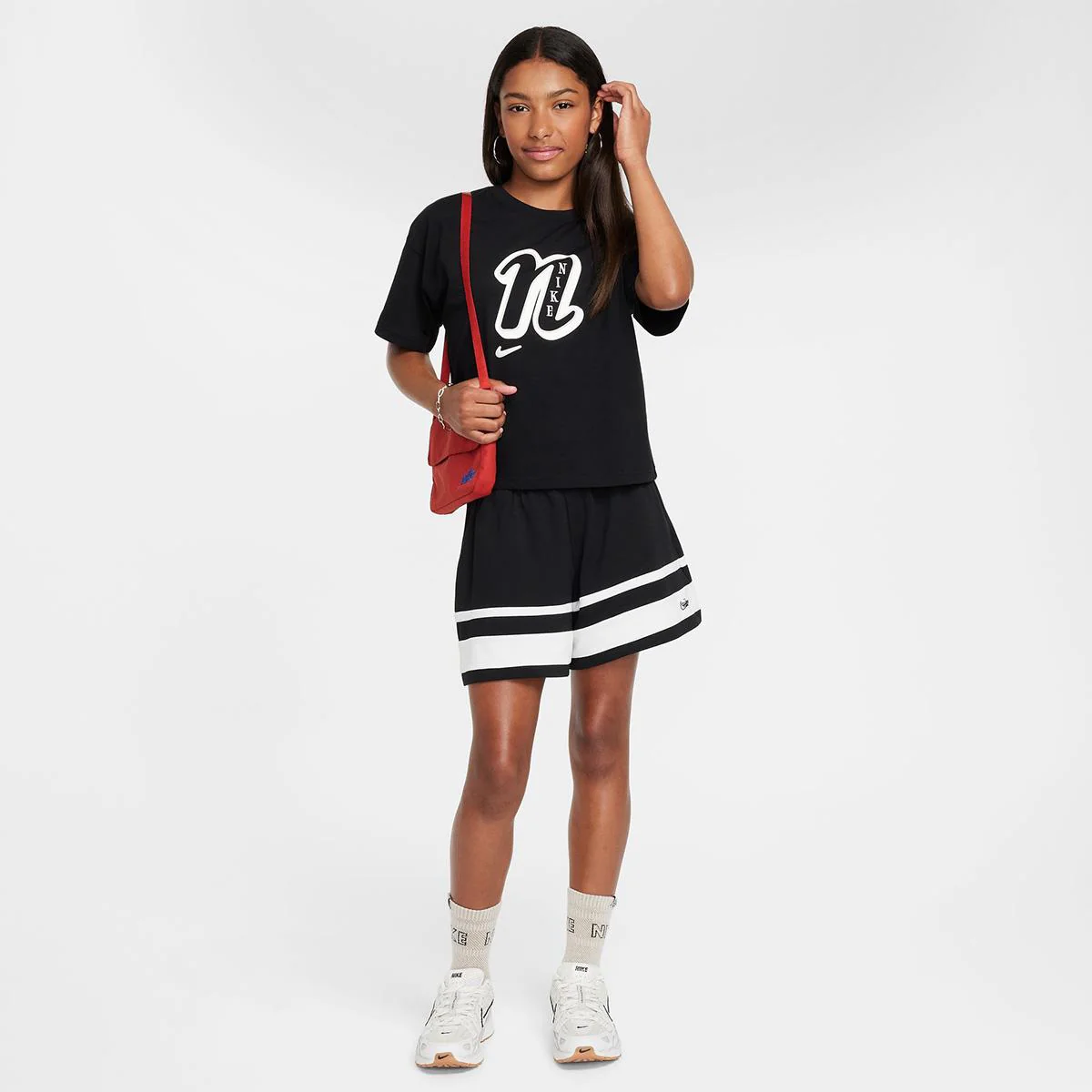 Nike Sportswear Girls' T-Shirt - Image 4