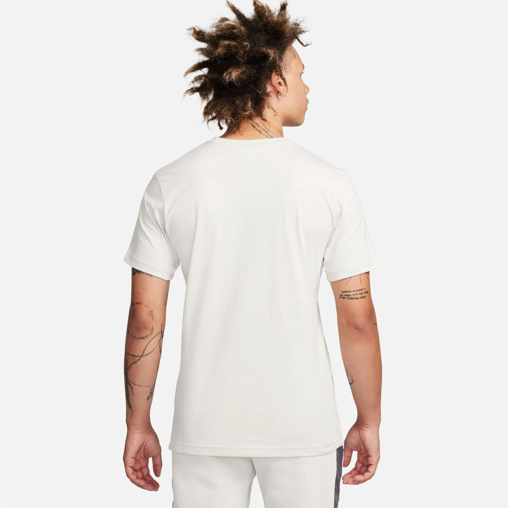 Nike Sportswear Men's Graphic T-Shi - Image 2