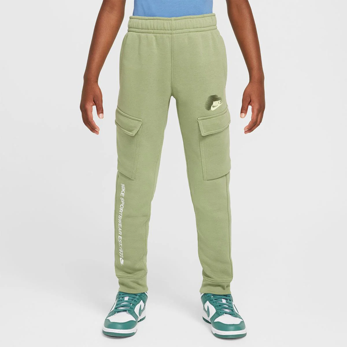 Nike Sportswear Standard Issue
