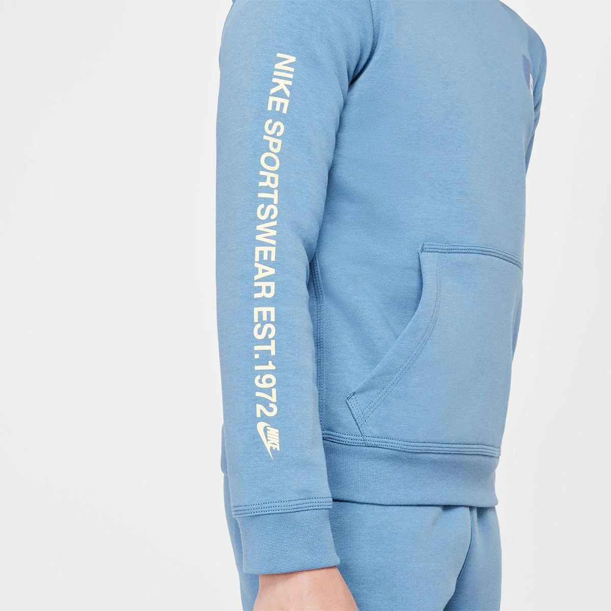 Nike Sportswear Standard Issue - Image 4