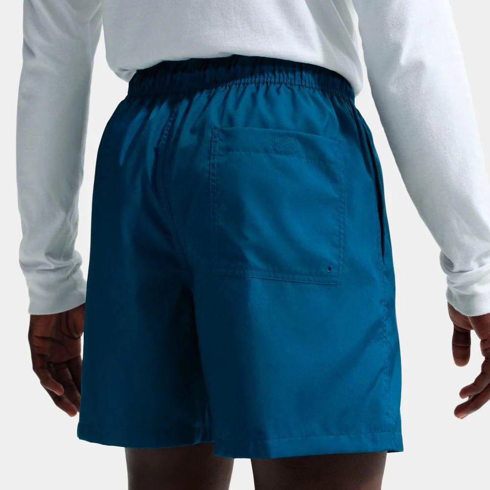 Pantalón Nike Club Corto Flow De Tejido Woven - Hombre - Image 4