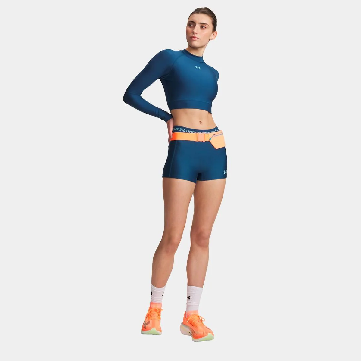 Pantalones Cortos Ua Heatgear® Shorty 3” Para Mujer - Image 3